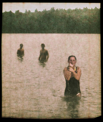 Elijah Gowin, Clench1, 2006, 40 x 34 inches, Pigment inkjet print, Copyright the artist and courtesy of the Robert Mann Gallery (New York, NY)